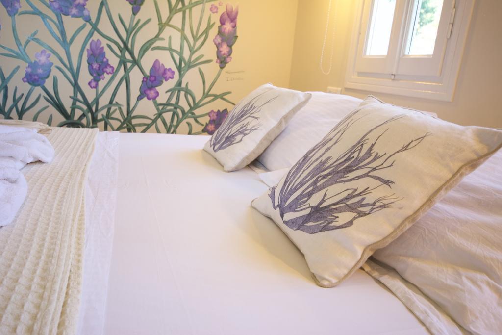Konstantina Studios Alonnisos Town Room photo